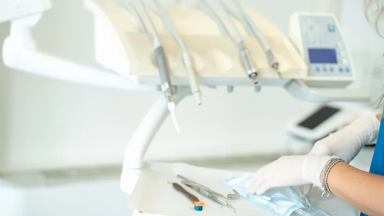 Odontoiatria per i bambini: i denti da latte si curano