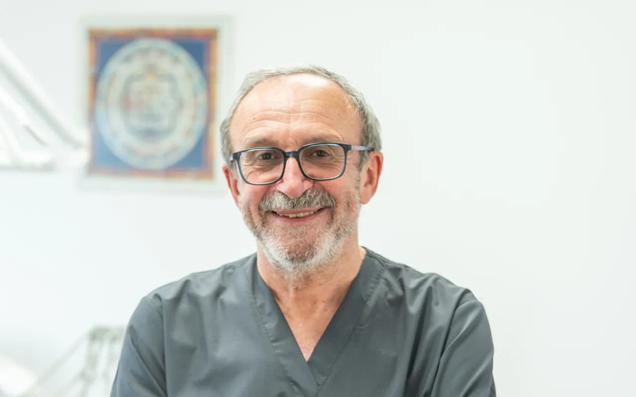 Il Dott. Pietro Palandri, direttore sanitario dello studio dentistico di Pistoia dove seguiamo chi ha paura del dentista